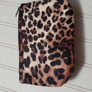 Modello leopard print cosmetic bag